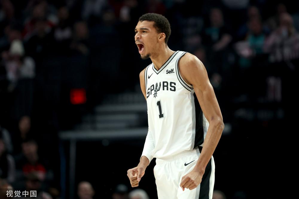 並獲得多項 並獲得多項